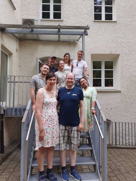 Das Foto zeigt die teilnehmenden Paare des Kurses vom 20.06.26.